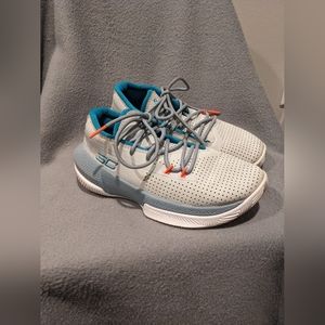 Under Armour Boys Curry 3 Zero 3 3022118-101 Grey blue Basketball  Sneakers 2Y